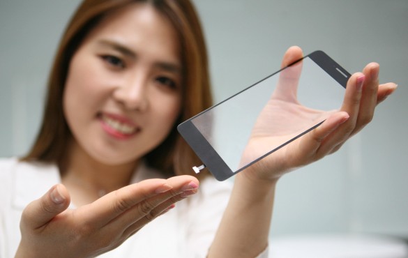 [Photo 1] LG Innotek introduces cover glass which is embeded fingerprint sensor module