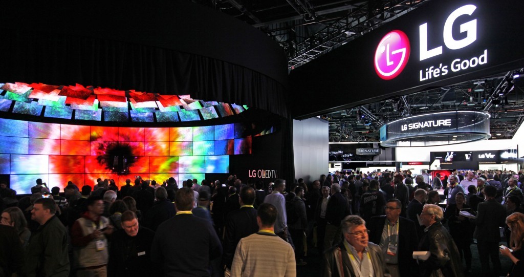 lg_ces_booth1-01071614-1024x541