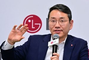 lg-ceo-outlines-2025-strategy-for-structural-competitiveness-and-qualitative-growth